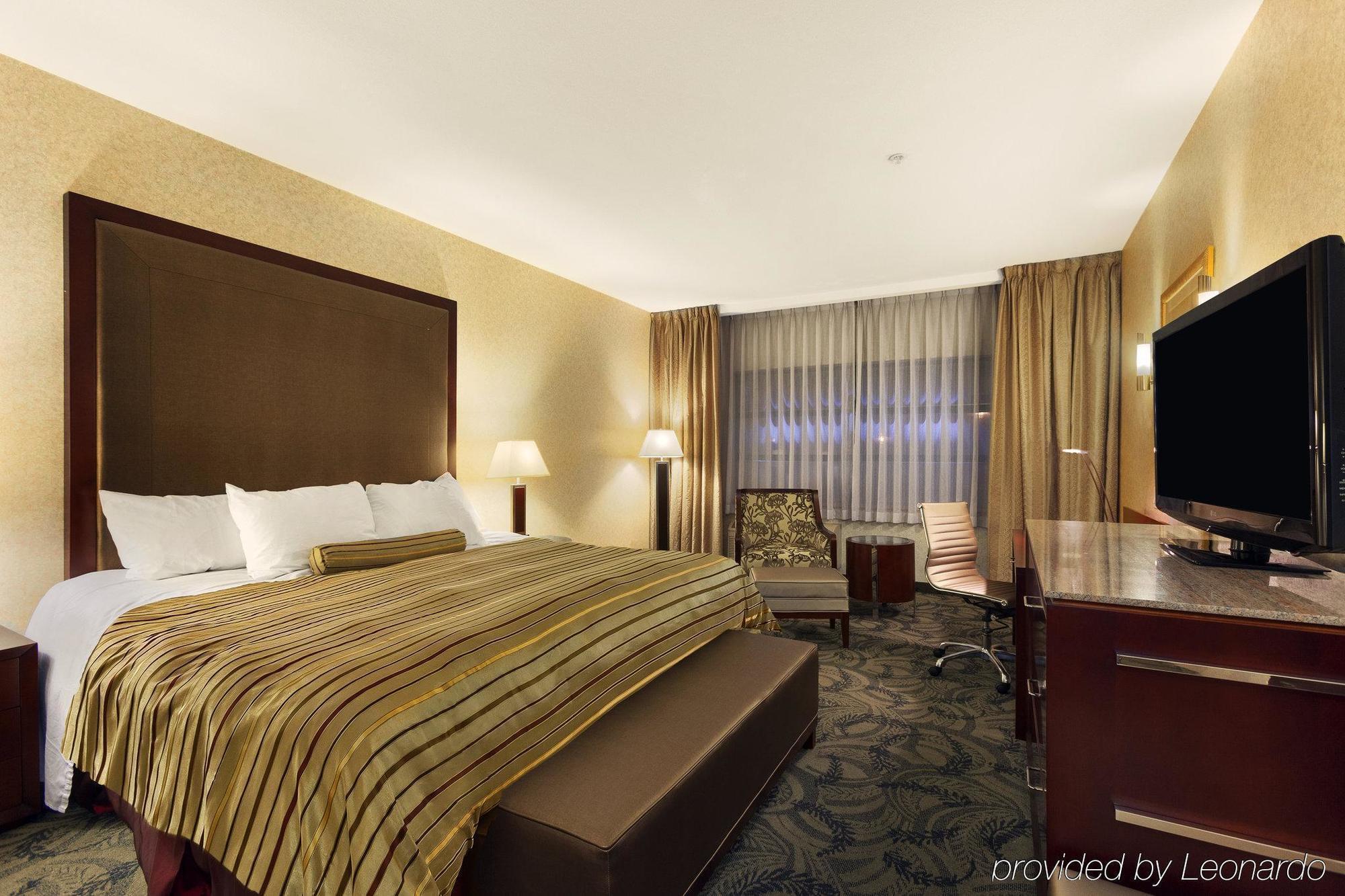 Poco Inn And Suites Hotel And Conference Center Port Coquitlam Εξωτερικό φωτογραφία