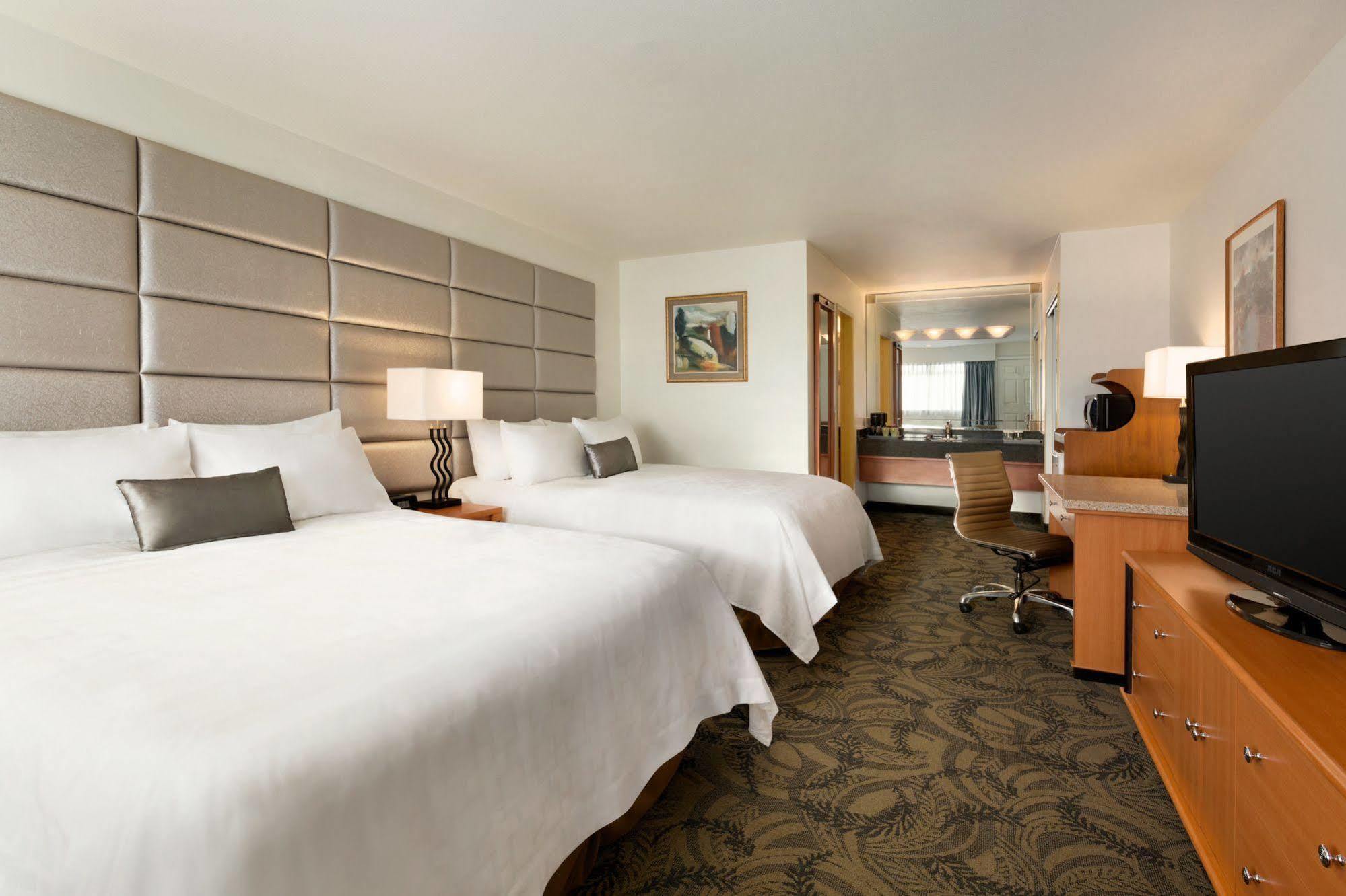 Poco Inn And Suites Hotel And Conference Center Port Coquitlam Εξωτερικό φωτογραφία