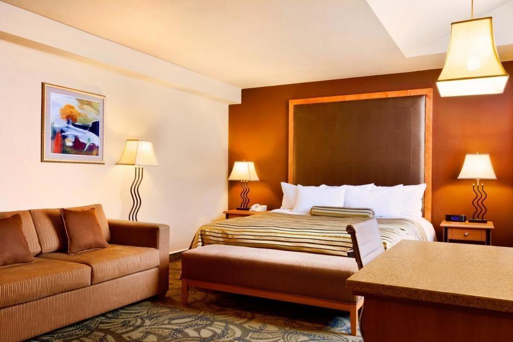 Poco Inn And Suites Hotel And Conference Center Port Coquitlam Εξωτερικό φωτογραφία